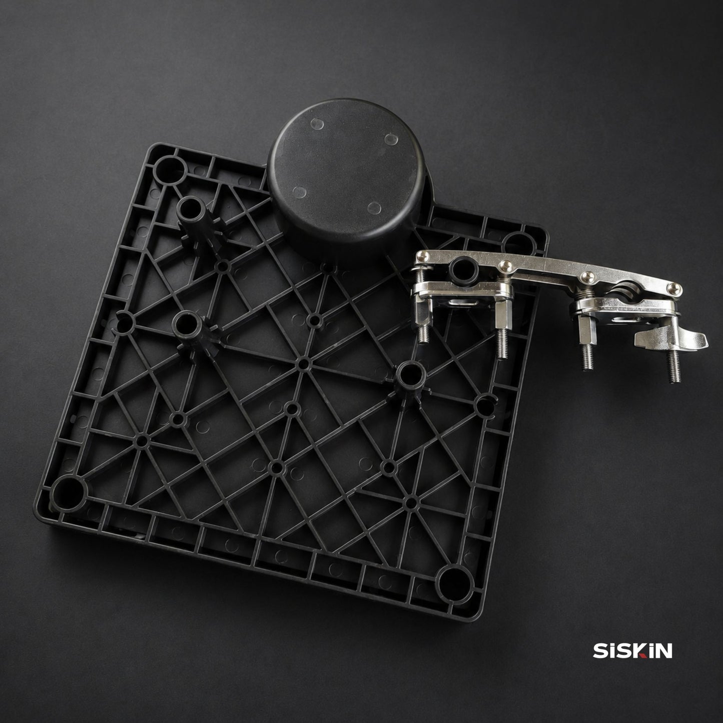SISKIN DrumDock™
Universal Drum Accessory Tray with Cup Holder & Anti-Roll Stick Grooves